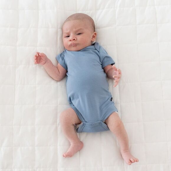 Kyte baby short sleeve Bodysuit in Slate for preemie NWT in packaging - Picture 2 of 11